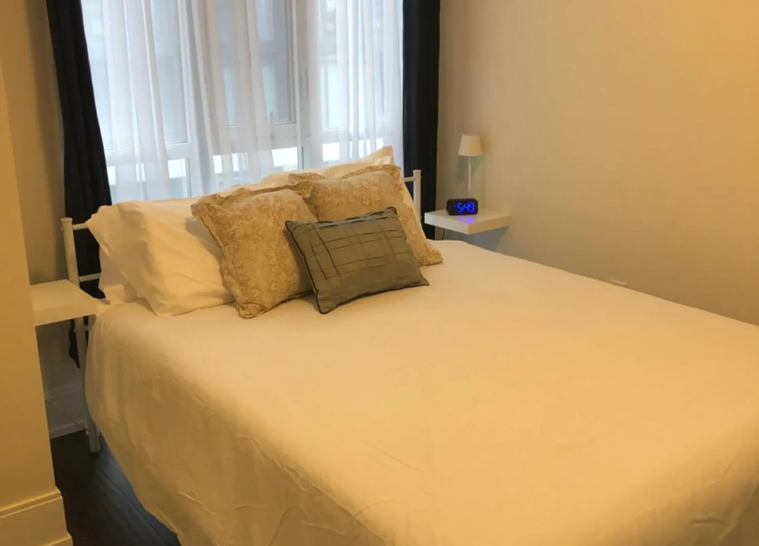 Dreamy Chic Toronto Getaway 아파트