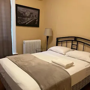 Affittacamere Adas, Toronto