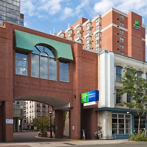 מלון Holiday Express Downtown By Ihg, טורונטו