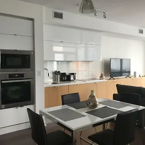  Appartement Downtown Luxurious Stylish 3 Bedroom 3 Bath 2 Balconies Near Rogers Centre Lakeview